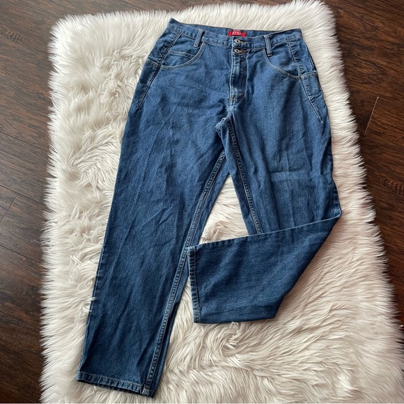 Guess Pascal Relaxed Tapered Jeans - Picture 1 of 10